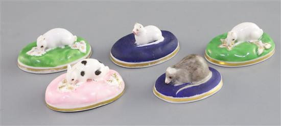 Five Chamberlain Worcester porcelain toy figures of animals, c.1820-40, L. 4cm - 4.4cm, some ear losses